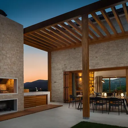 Вилла Luxury Silence With Heated Pool Шибеник