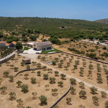 Luxury Silence With Heated Pool * Sibenik