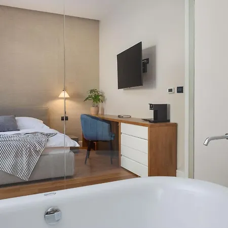 빌라 Luxury Silence With Heated Pool *