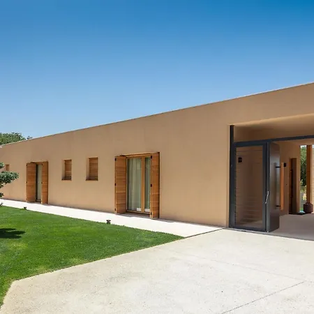 Вилла Luxury Silence With Heated Pool *