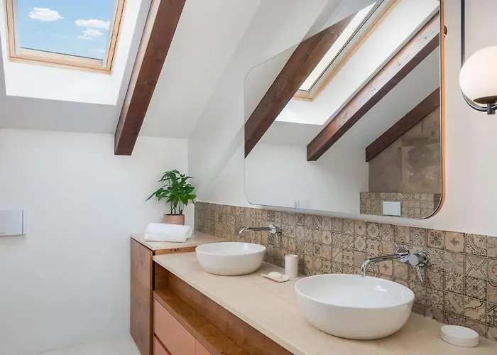 Luxury Silence With Heated Pool * Шибеник