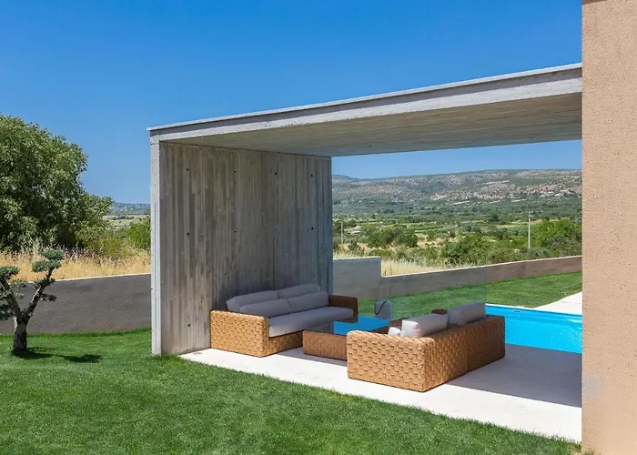 Villa Luxury Silence With Heated Pool