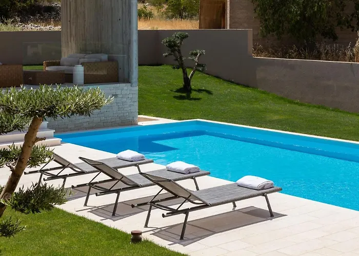 Вилла Luxury Silence With Heated Pool Шибеник