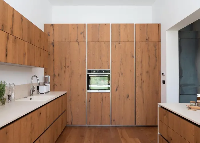 Luxury Silence With Heated Pool 别墅 *