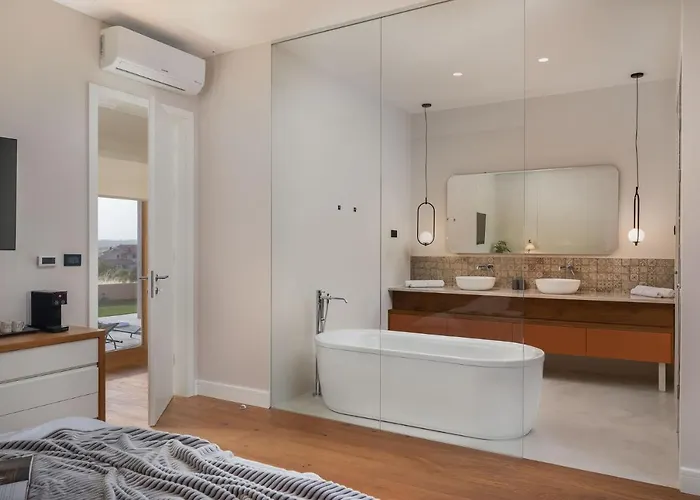 Вилла Luxury Silence With Heated Pool Шибеник