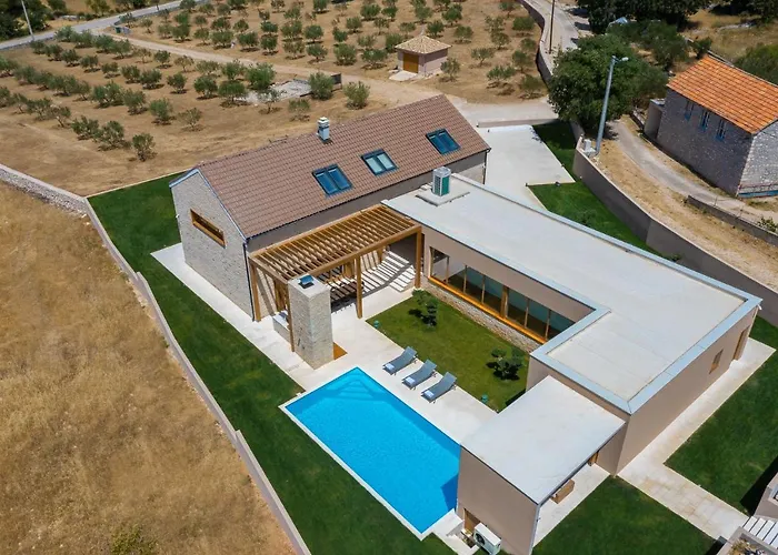 Luxury Silence With Heated Pool Вилла *