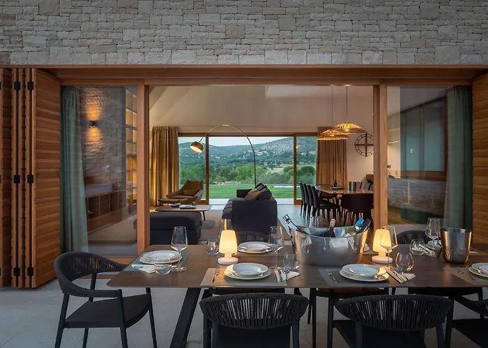 Villa Luxury Silence With Heated Pool