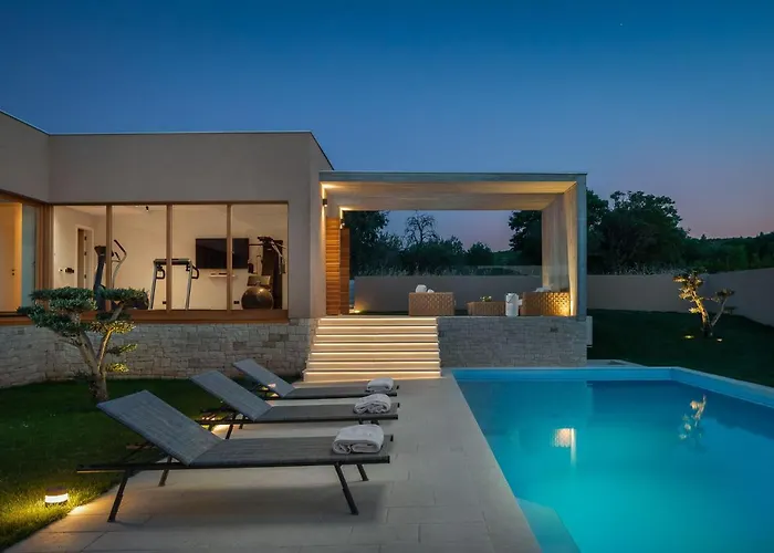 Вилла Luxury Silence With Heated Pool