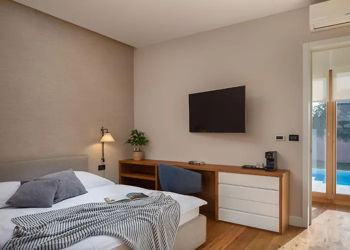 Вилла Luxury Silence With Heated Pool